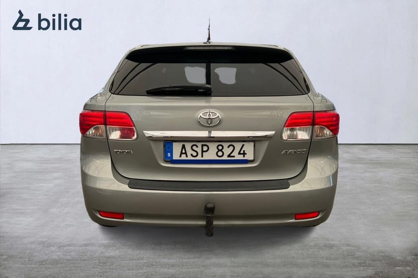 Bild 5 av Toyota Avensis Kombi 2,0 D EDITION 50 DRAGKROK MOTORVÄRMARE