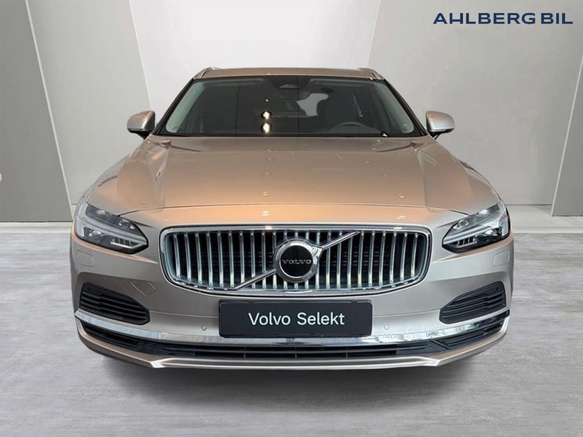 Bild 5 av Volvo V90 T6 Core Edition II. Backkamera, Drag, Navi, Adaptiv farthållare, Tonaderutor