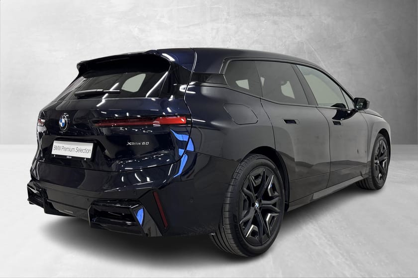 Bilde 4 av BMW iX xDrive60 xDrive60, Fully Charged M Sport, Sky Lounge, H/K, 22"