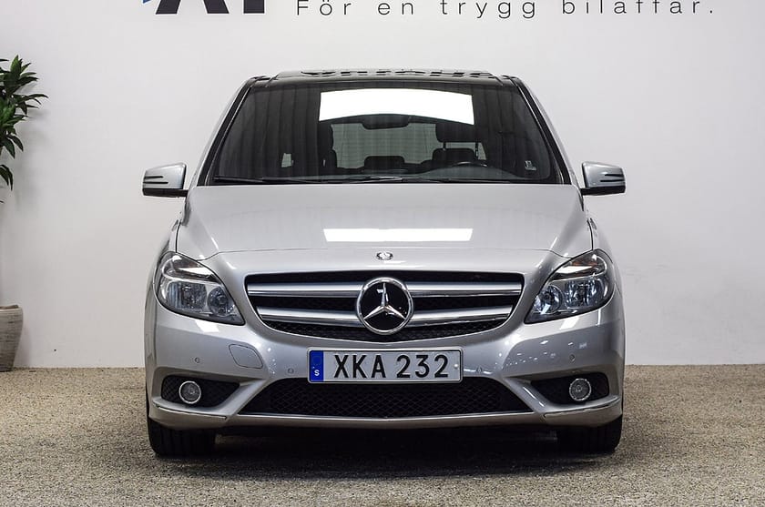 Bild 3 av Mercedes-Benz B 180 CDI Sport Panorama Harman Kardon Backkamera