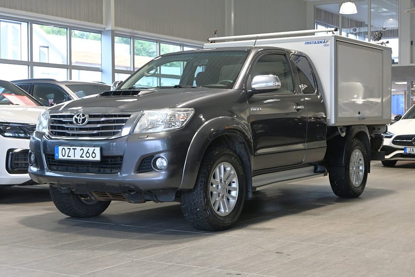 Bild 1 av Toyota Hilux Extra Cab 2.5 4x4 Verkstadsskåp