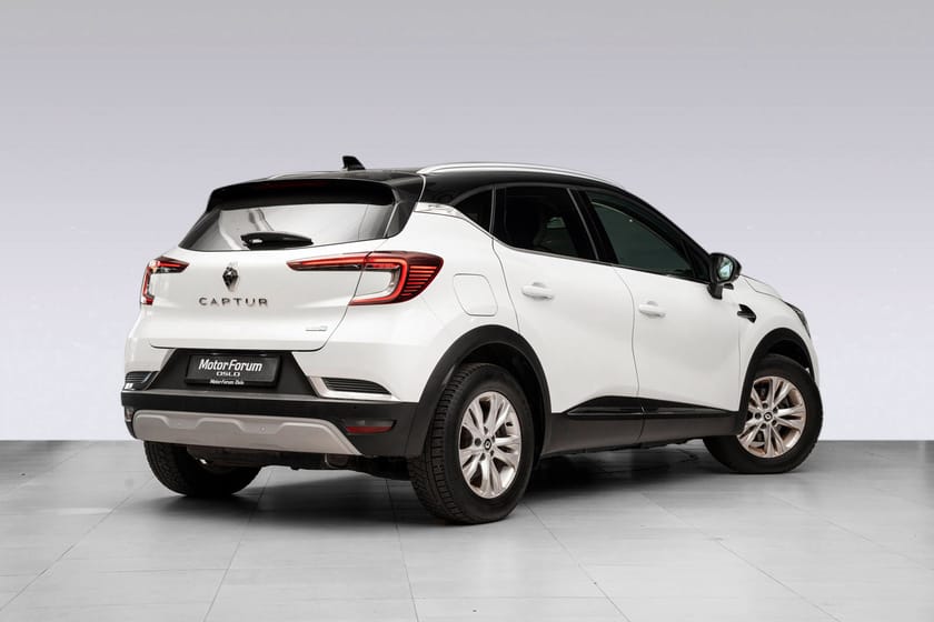 Bilde 3 av Renault Captur E-TECH Plugin-Hybrid 160 46 km el wltp - apple carplay-drivstoffgjerrig