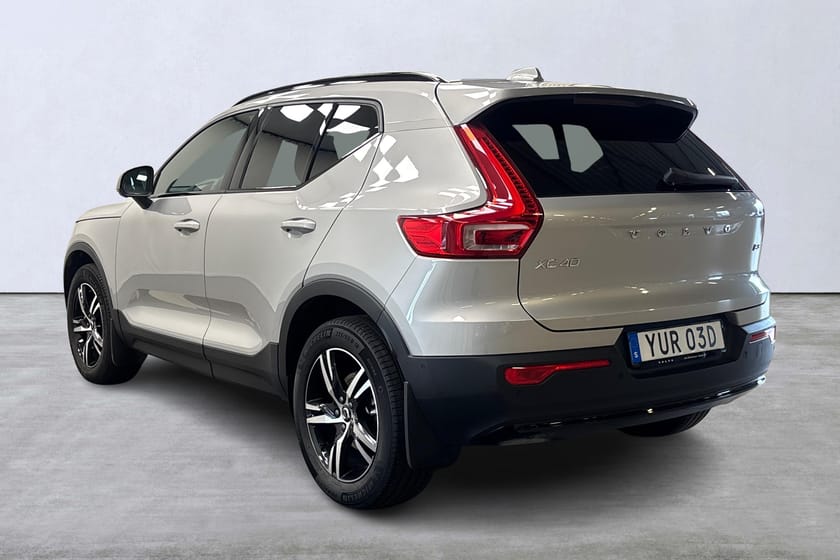 Bild 4 av Volvo XC40 B3 FWD Bensin Plus Dark