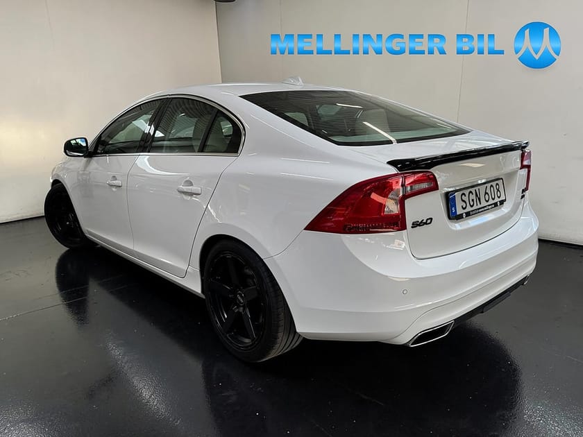 Bild 4 av Volvo S60 D4 AWD 190hk Aut Summum BE PRO SE.SPEC