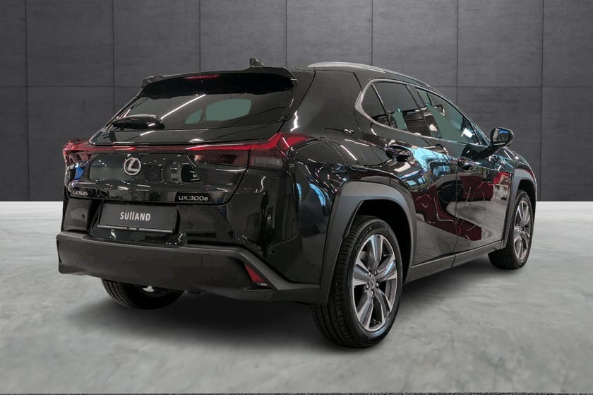 Bilde 5 av Lexus UX 300e Edition35 - Skinn - Ventilerte seter - Kamera - Cruise