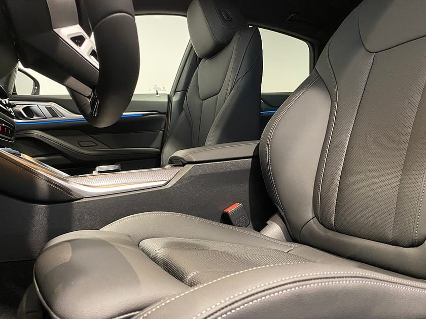 Bild 5 av BMW i4 M60 xDrive Gran Coupé M60xDrive Fully Charged H/K ParkAssist Rattvärme Drag