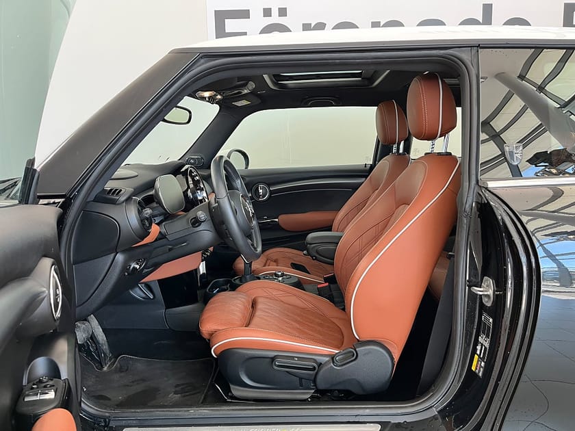 Bild 5 av MINI Cooper SE Panorama HUD H/K Backkamera Carplay Nav