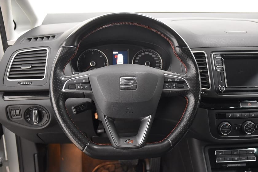 Bild 2 av SEAT Alhambra 7-Seater 2.0 4WD FR-line 7-Sits D-värm Navi Drag SoV-hjul