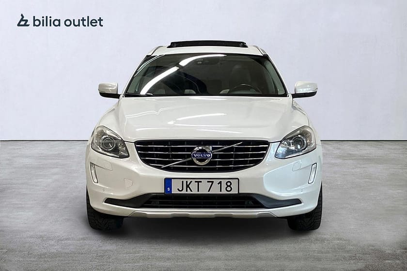 Bild 3 av Volvo XC60 D4 AWD Summum BE PRO 181hk Panorama Navi Drag Rattvärm