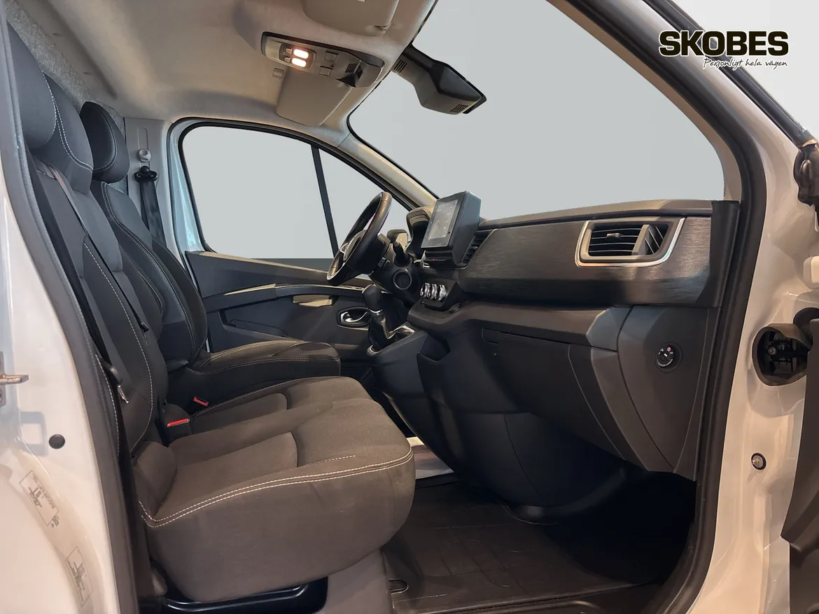 Renault Trafic E-TECH Van