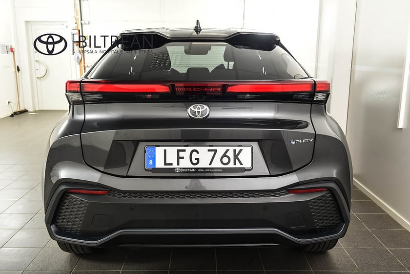 Bild 4 av Toyota C-HR PHEV 2,0 Plug-in Hybrid Style Teknikpaket Backkamera MOMS