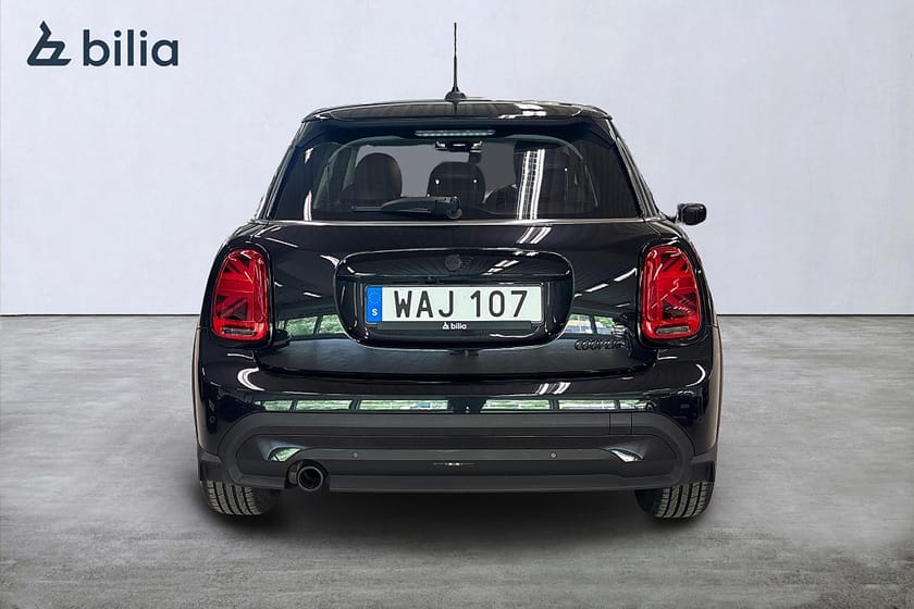Bild 4 av MINI Cooper 5-dörrar | NAVI | BACKKAMERA | CARPLAY | LEATHERETTE |