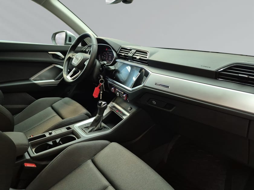 Bild 5 av Audi Q3 35 TFSI 35TFSI 150hk Rattvärme, drag, värmare