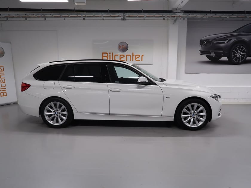 Bild 5 av BMW 318d xDrive Touring V-Däck ingår Kamera-Värmare-Rattvärme-Na