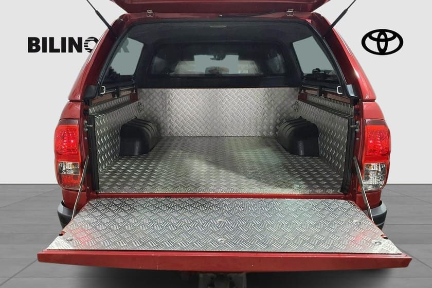 Bild 5 av Toyota Hilux Dubbelhytt D-CAB 2,4 TURBO D-4D, ADBLUE S&S 4WD AUTOMAT V-HJUL