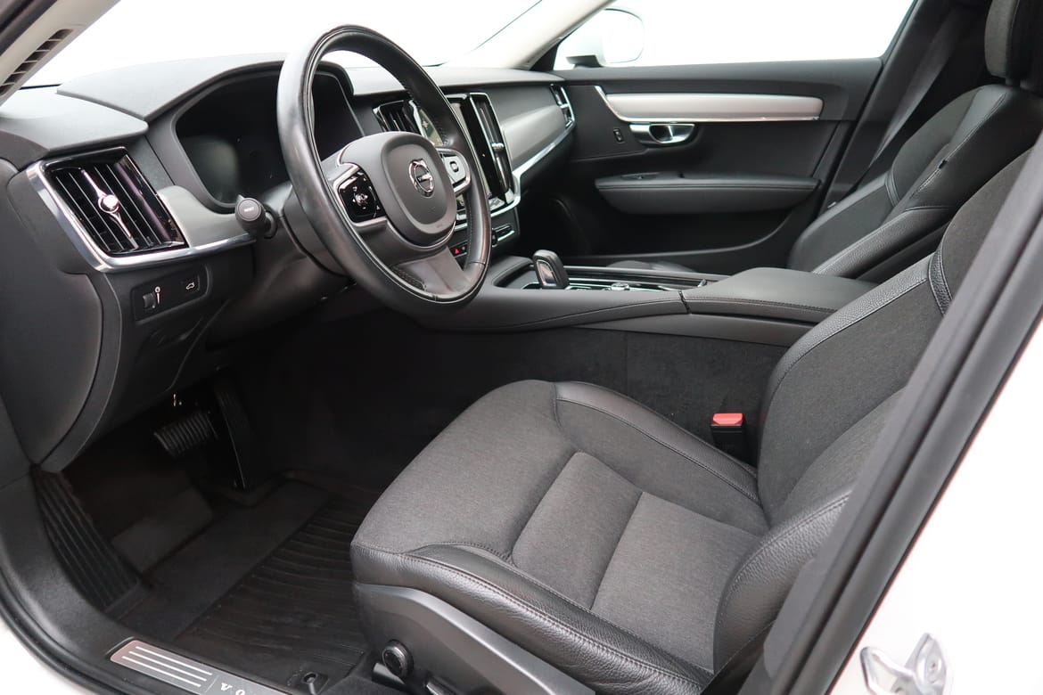 Volvo V90 2021 - miniatyr 4