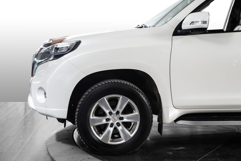 Bilde 5 av Toyota Land Cruiser 2,8 D-4D VX aut 5-seter 4WD | Skinn | H.feste