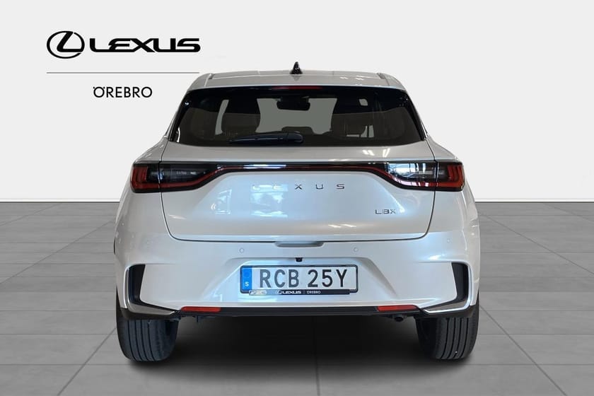 Bild 5 av Lexus LBX Elegant Tech V-Hjul