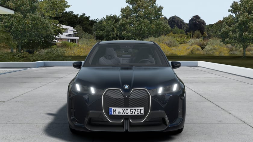 Bild 3 av BMW iX xDrive60 M Sport Pro Supercharged Drag DA Pro B W