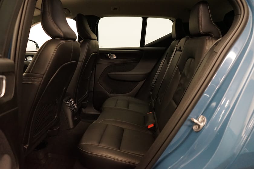 Bild 5 av Volvo XC40 Recharge T5 Plus Dark, Dragkrok, HarmanKardon PremiumSound