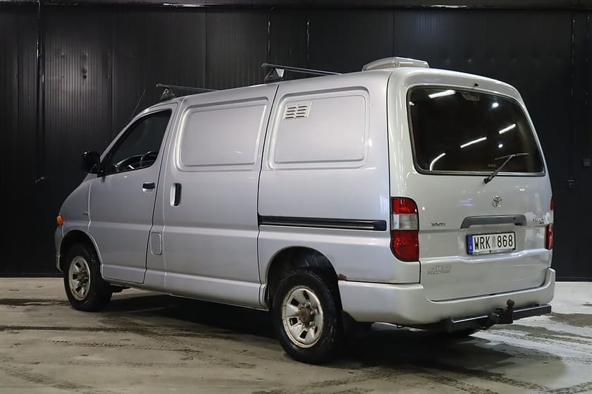 Bild 4 av Toyota HiAce Skåpbil 2.5 4WD (128hk)