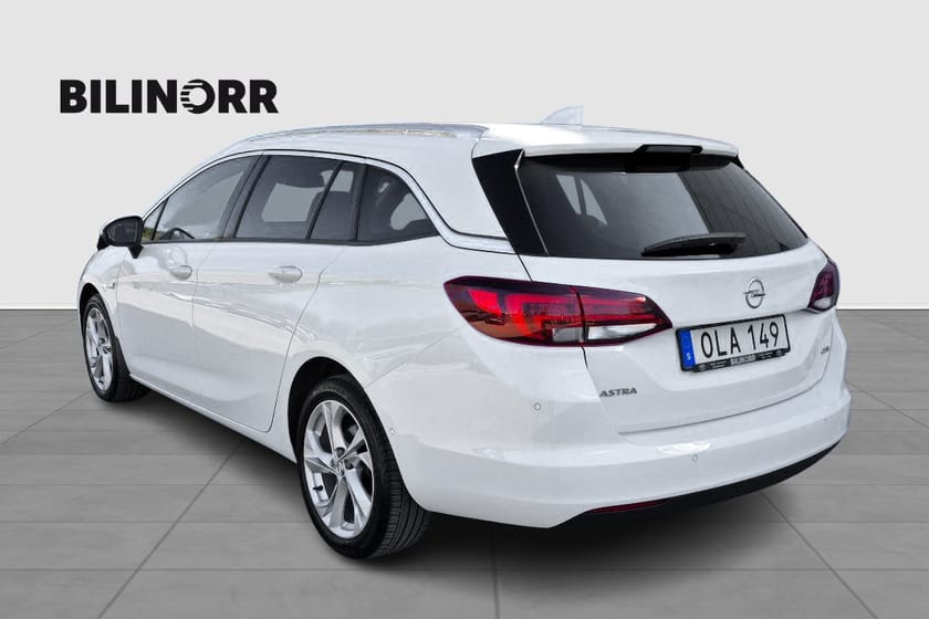 Bild 2 av Opel Astra Sports Tourer 1.6 Dynamic | Vinterhjul | Dieselvärmare |