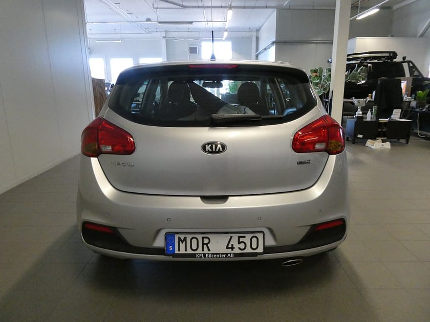 Bild 5 av Kia cee'd 1.6 CRDi Aut-M-Värmare-Rattvärme-Bluetooth-SoV