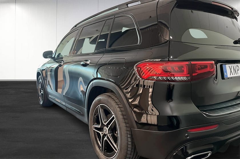 Bild 4 av Mercedes-Benz GLB 200 d AMG Line BURMESTER//PANO//BACKKAMERA//NIGHT-PACK