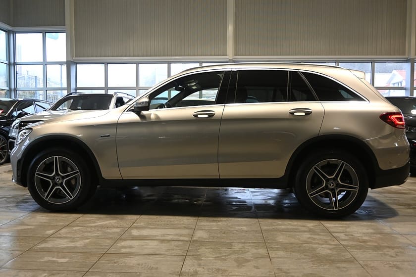 Bild 2 av Mercedes-Benz GLC 300 de 4MATIC AMG Line Drag