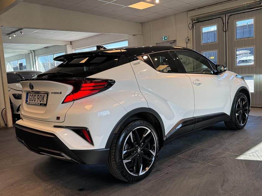 Bild 4 av Toyota C-HR Hybrid CVT GR Sport JBL Keyless SE SPEC 184hk
