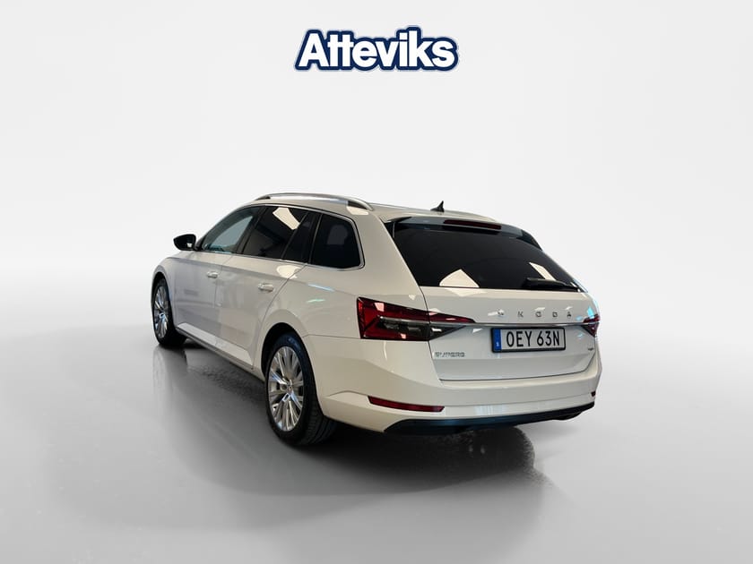 Bild 5 av Škoda Superb Kombi Style TDI 200 4x4 DSG Nyservad/Drag/Värmare