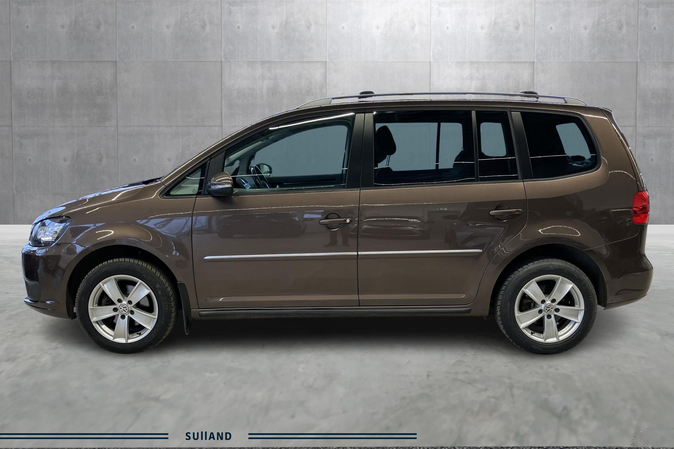 Thumnail bilde 1 av Volkswagen Touran 5-seater