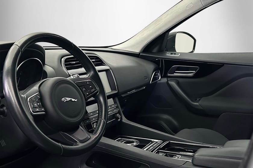 Bild 4 av Jaguar F-Pace 20d Signature Nyservad