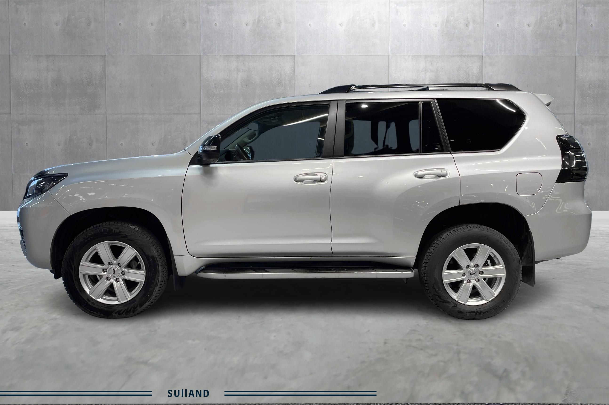 Thumnail bilde 1 av Toyota Land Cruiser 5-dørs