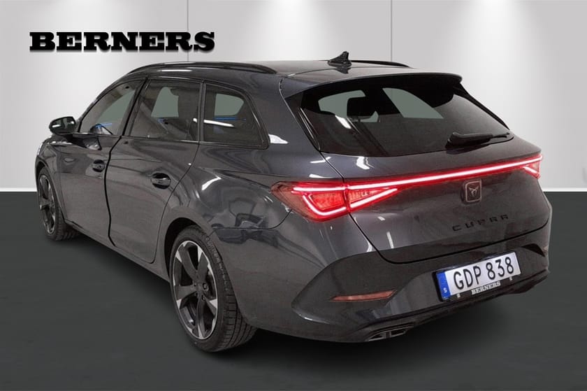Bild 3 av CUPRA Leon Sportstourer TDI 150 DSG 4-drive / Drag / Svart innertak