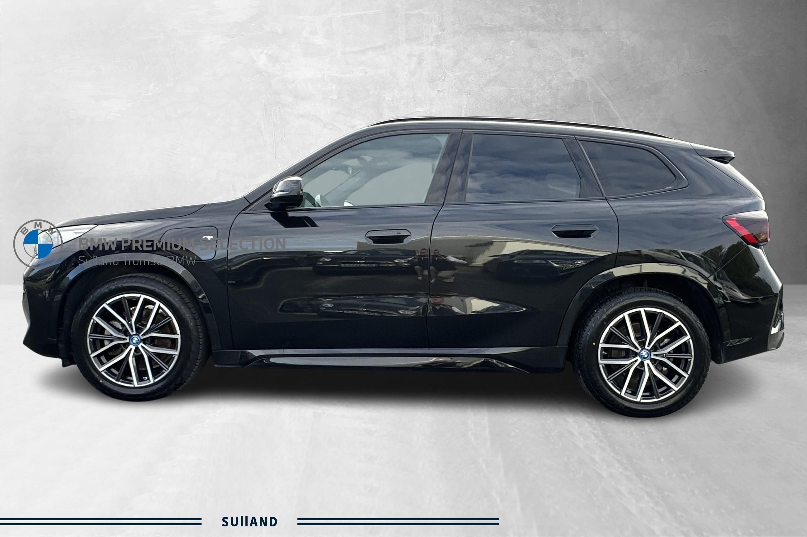 Thumnail bilde 1 av BMW X1 xDrive25e