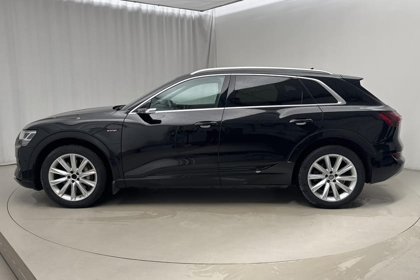 Bild 2 av Audi e-tron 55 quattro 95kWh (360hk) Luftfjädring 360