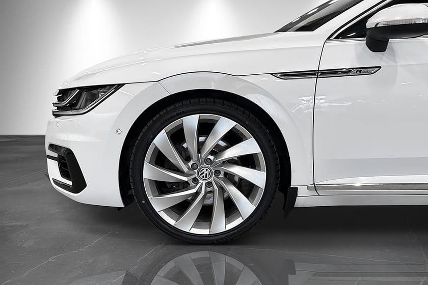Bild 2 av Volkswagen Arteon 2.0 TSI 280hk 4M GTR Pano Dynaudio Drag Cockpit Värmare