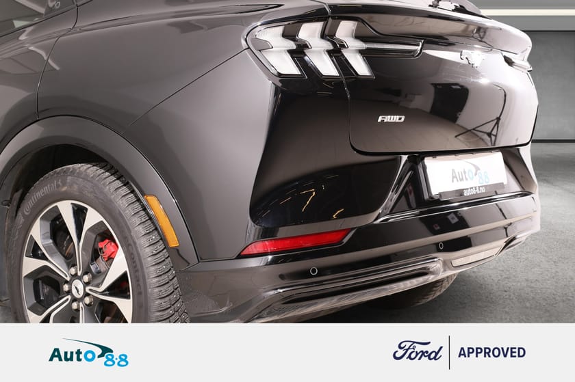 Bilde 5 av Ford Mustang Mach-E Standard Range AWD Premium| Ryggekamera | Adaptiv | | B&O