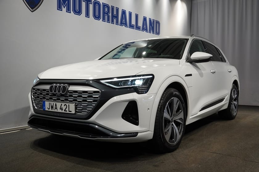 Bild 2 av Audi Q8 55 e-tron quattro - Pano / Luft / Kamera / Moms