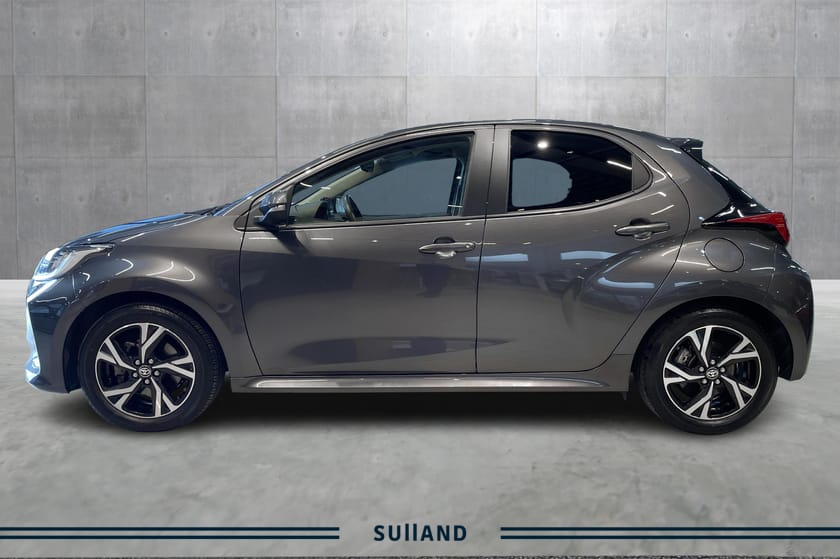 Bilde 2 av Toyota Yaris Hybrid 115 ACTIVE TECH, FERSK SERVICE, RENTEKAMPANJE