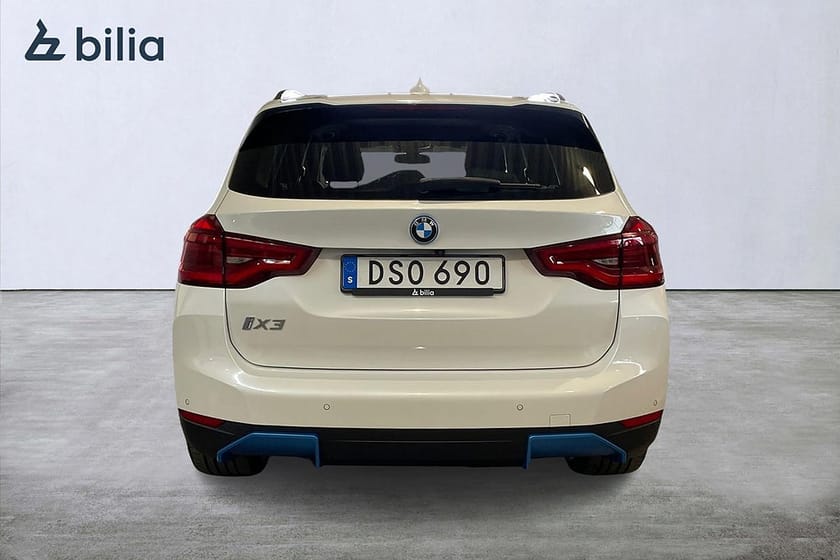 Bild 4 av BMW iX3 Charged Plus |Panorama | H&K | Drag | Navi