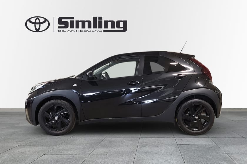 Bild 4 av Toyota Aygo X 1.0 VVT-i CVT  Play Comfort & Style / Vinterhjul