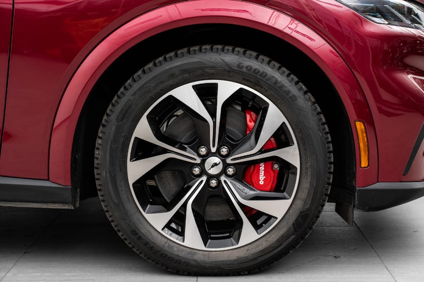 Bilde 5 av Ford Mustang Mach-E Long Range Sjekk KM-KNALLTØFF FARGE