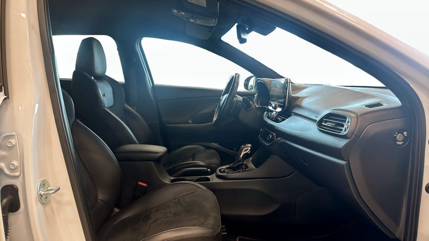 Bild 3 av Hyundai i30 N Performance DCT (280hk) NAVI / APPLE CARPLAY