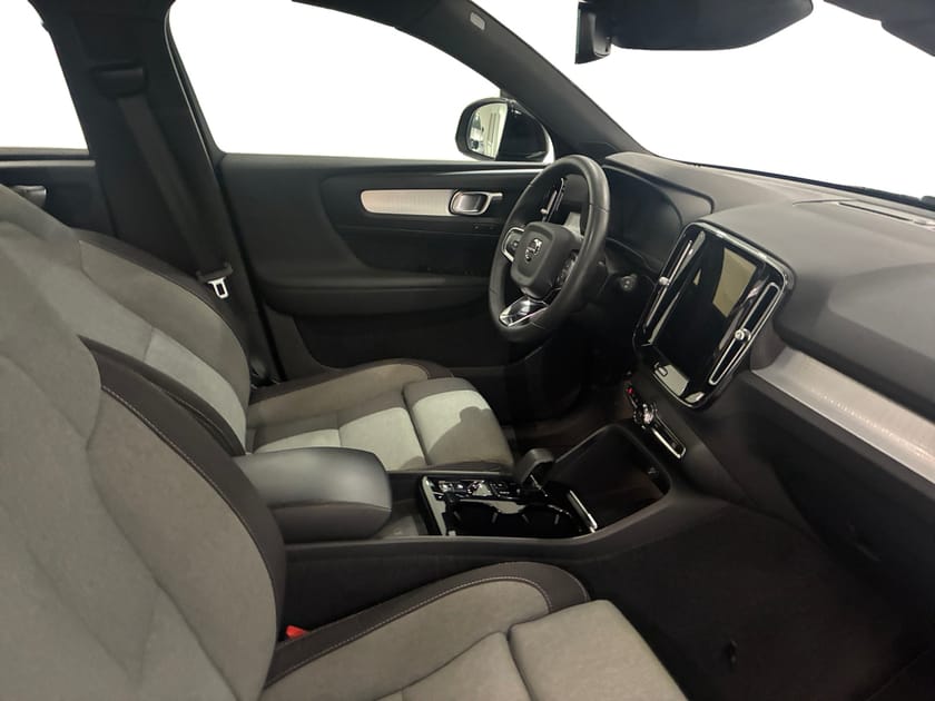 Bild 4 av Volvo XC40 Recharge T4 Plus Bright