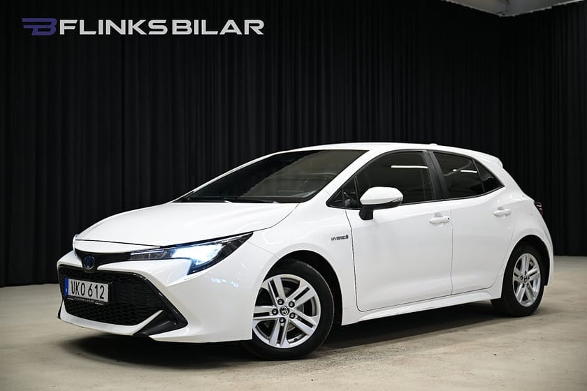 Bild 1 av Toyota Corolla Hybrid e-CVT 122HK Active|Backkamera|LED|S&V-Hjul|Moms