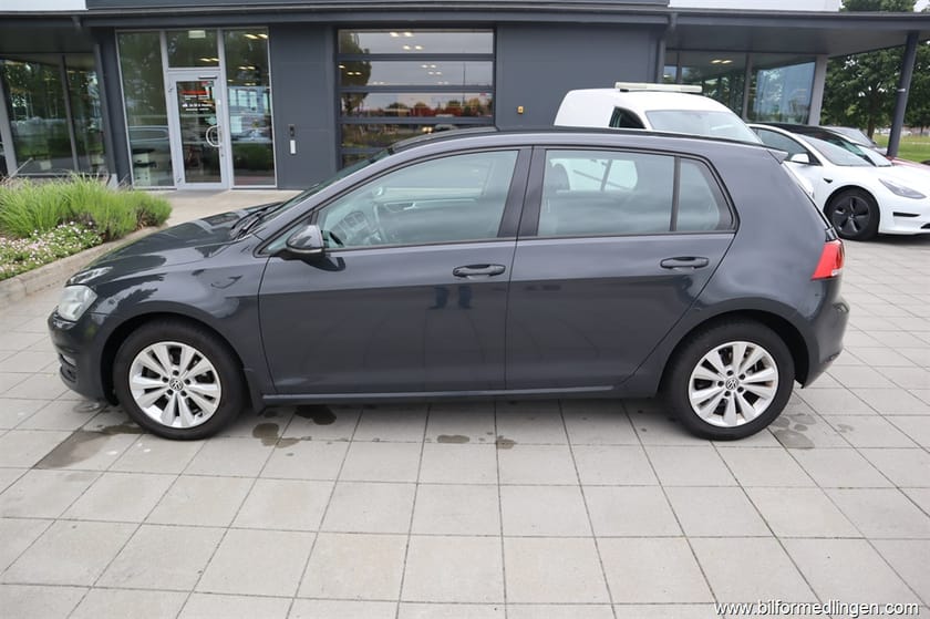 Bild 1 av Volkswagen Golf 1.4 TSI BMT MultiFuel 5-door 122hk Farthållare AC Svensksåld