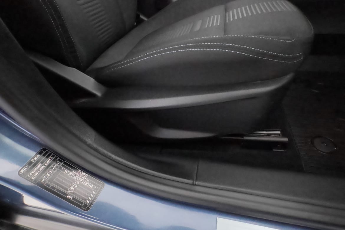 Ford Focus 2021 - miniatyr 20
