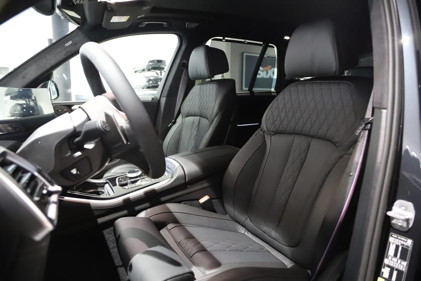 Bild 5 av BMW X5 xDrive50e xDrive 50e / M Sport PRO / INDIVIDUAL / SKY / B&W